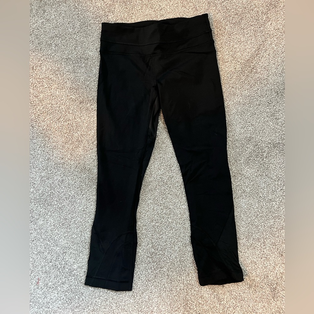 Lululemon crop leggings size 4